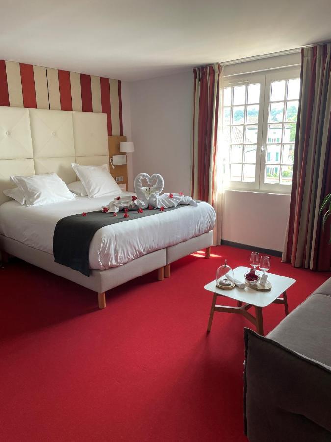 Hotel Berria Аспарен Екстериор снимка