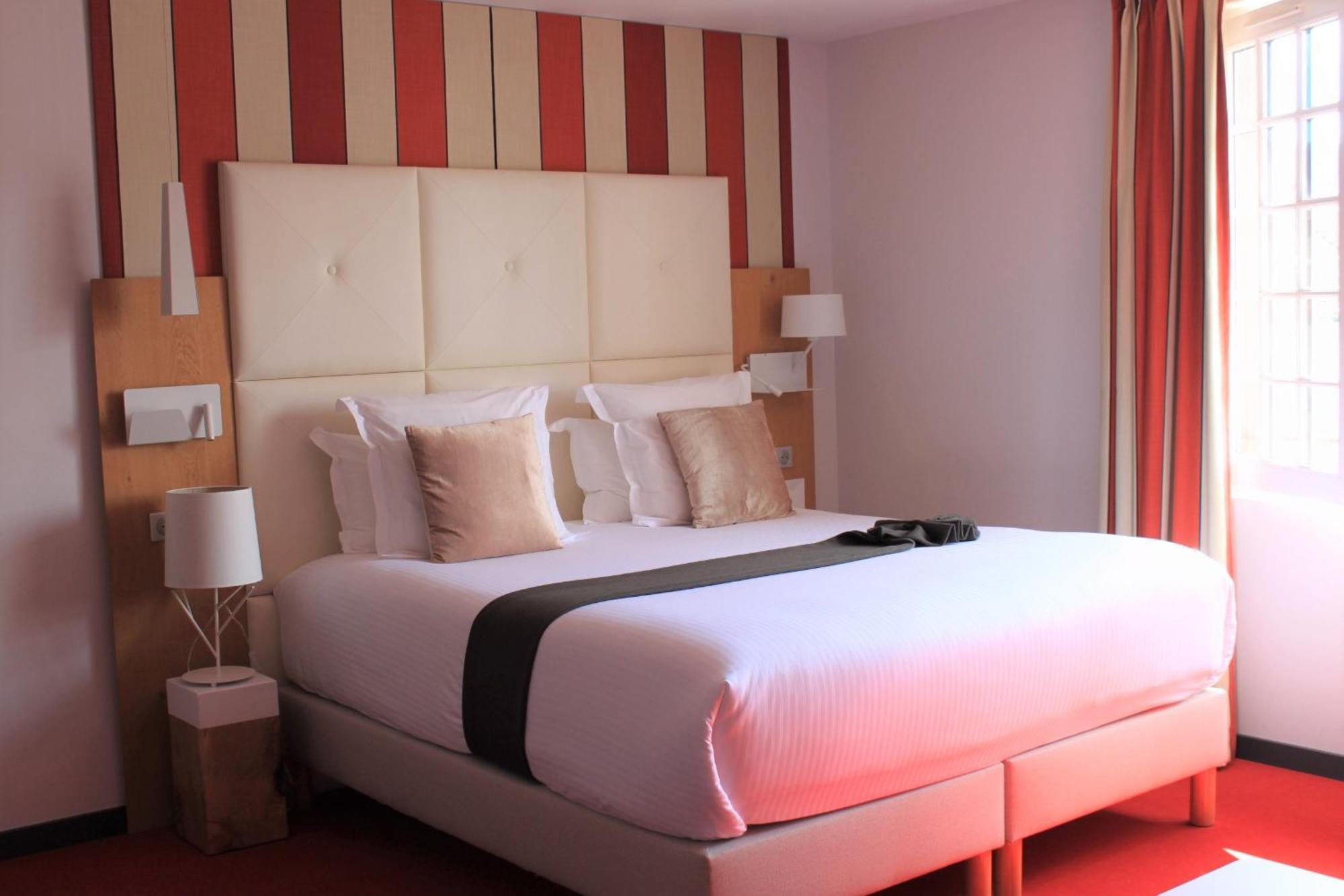 Hotel Berria Аспарен Екстериор снимка