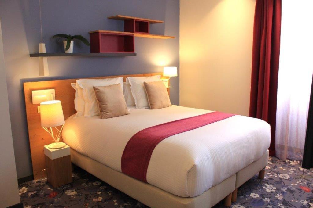 Hotel Berria Аспарен Екстериор снимка