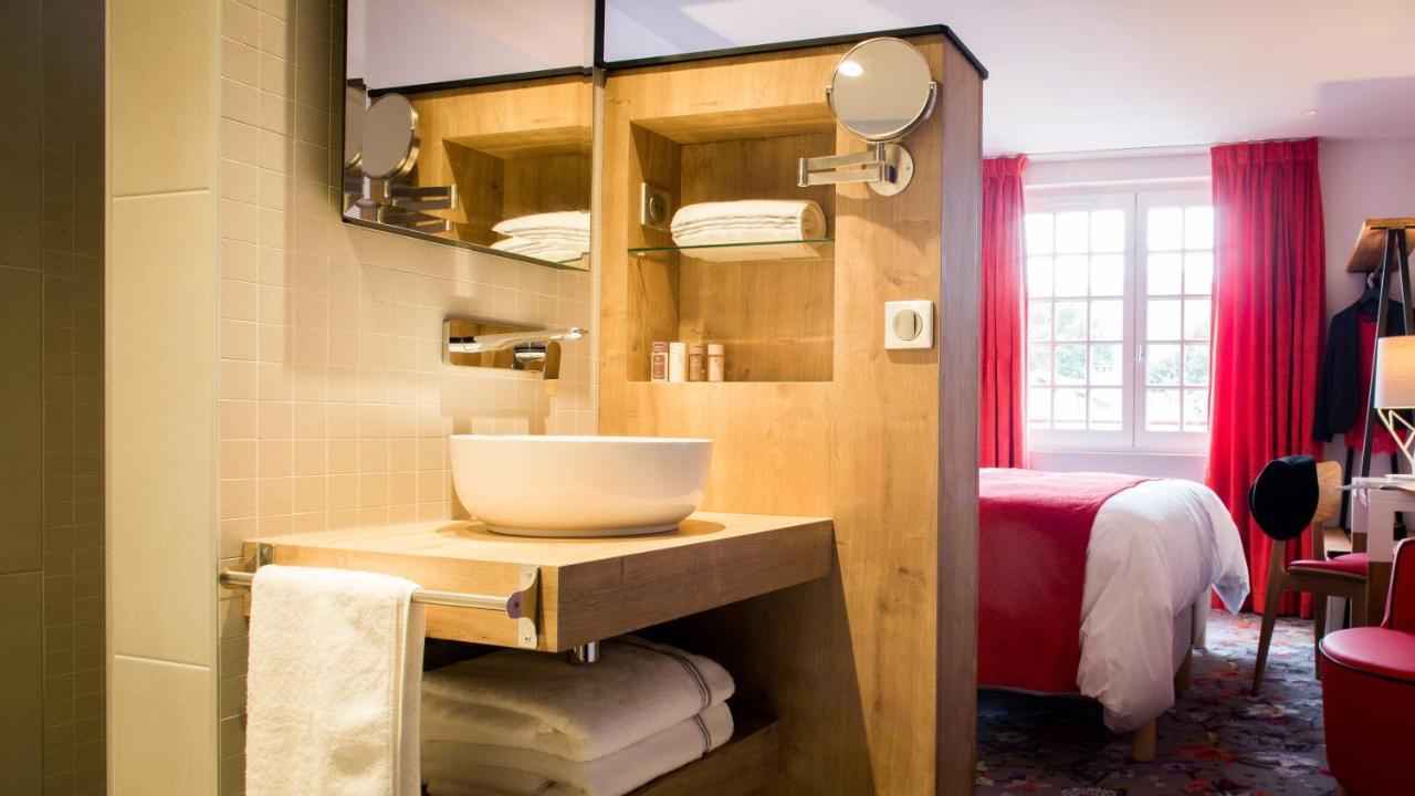 Hotel Berria Аспарен Екстериор снимка