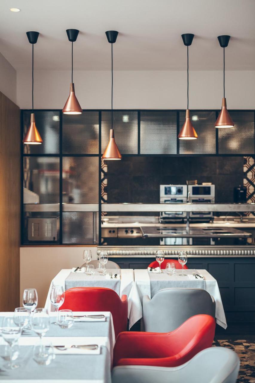Hotel Berria Аспарен Екстериор снимка